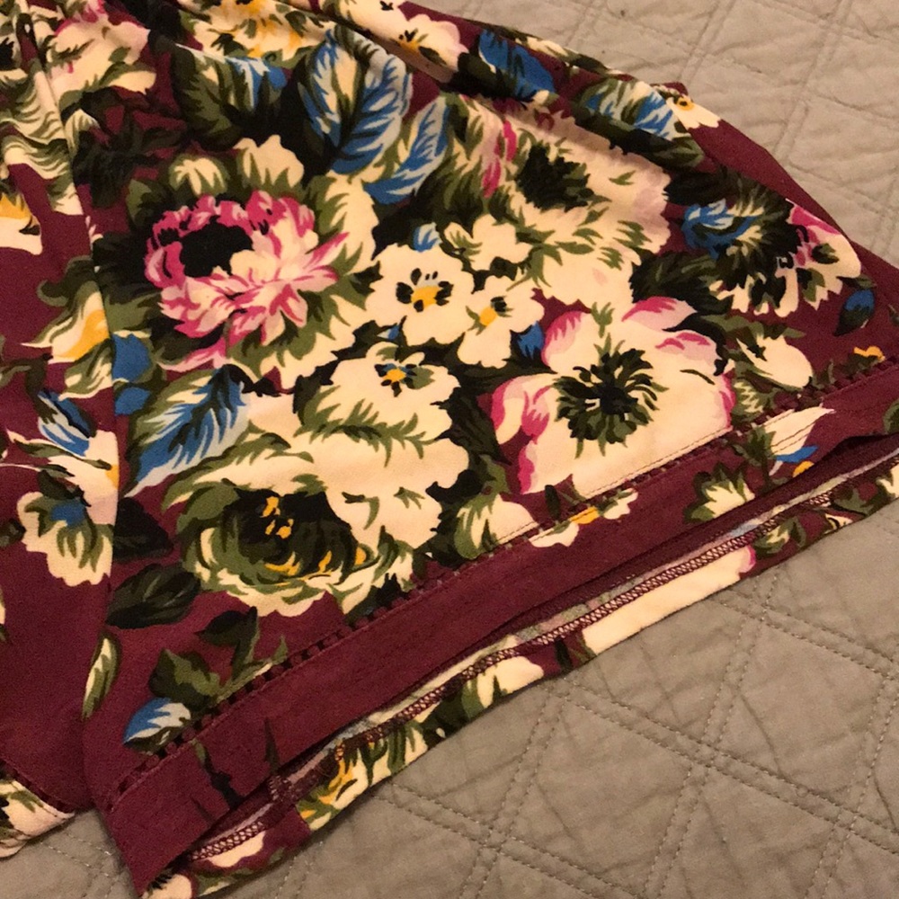Purple floral romper - Picture 3 of 4